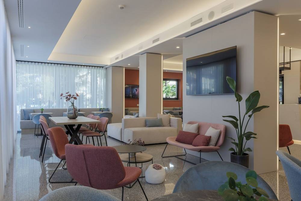 Hotel Riviera 2