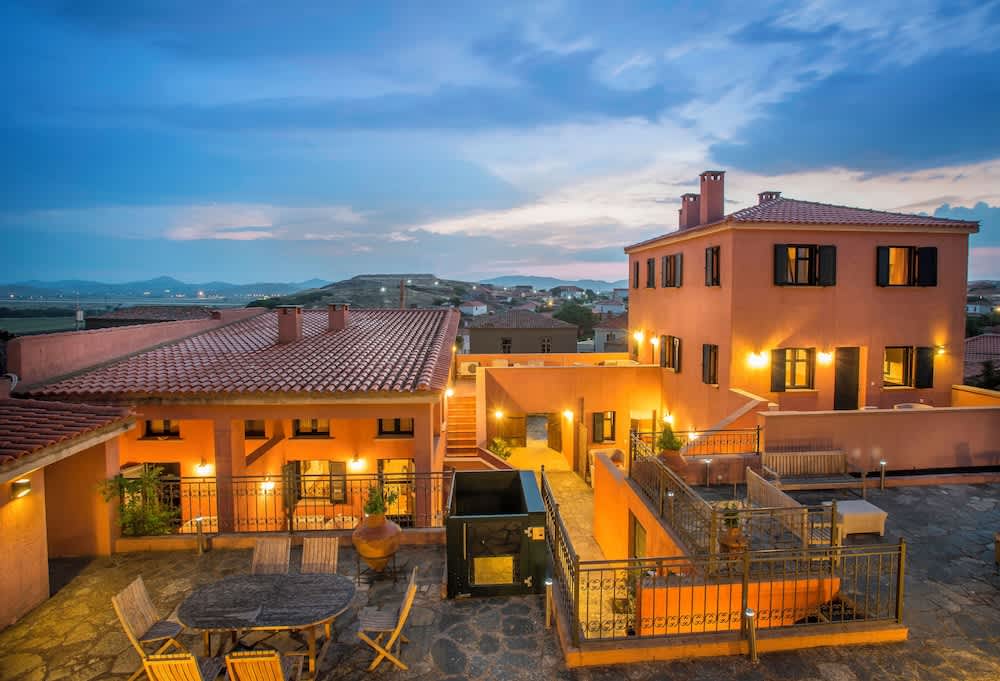 The Varos Residences Hotel 1