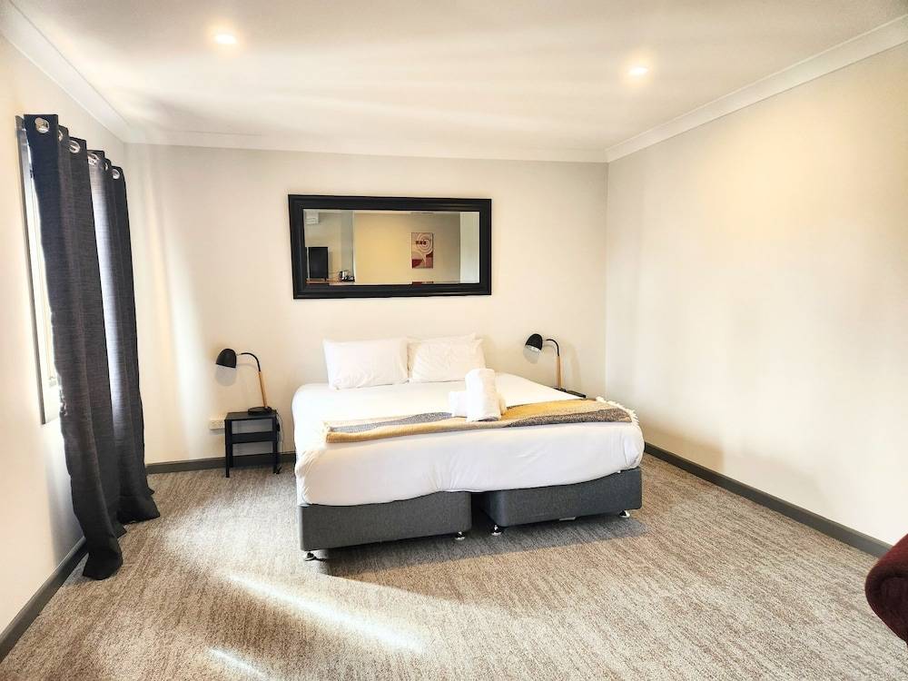 Comfort Inn Centrepoint Motel 1