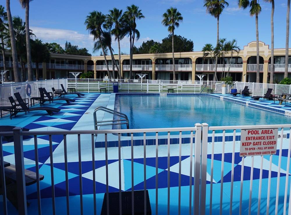 ISLAND HOTEL of Space Coast 1