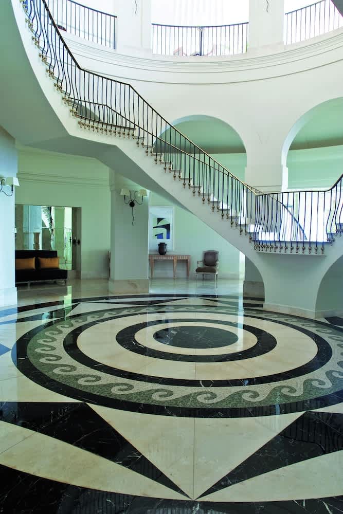 Anassa 2