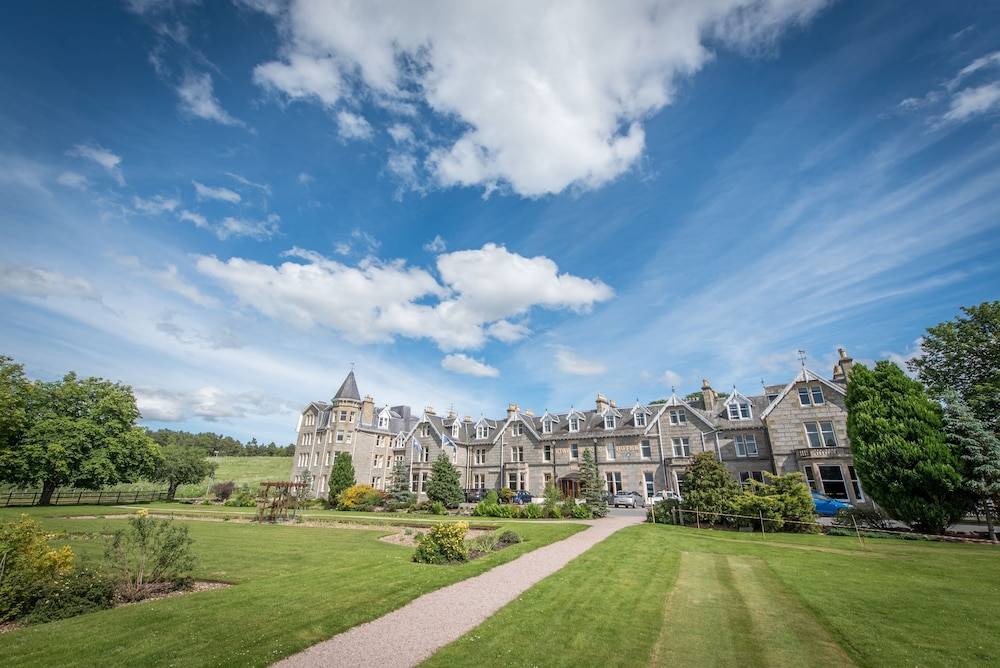 Nethybridge Hotel 1