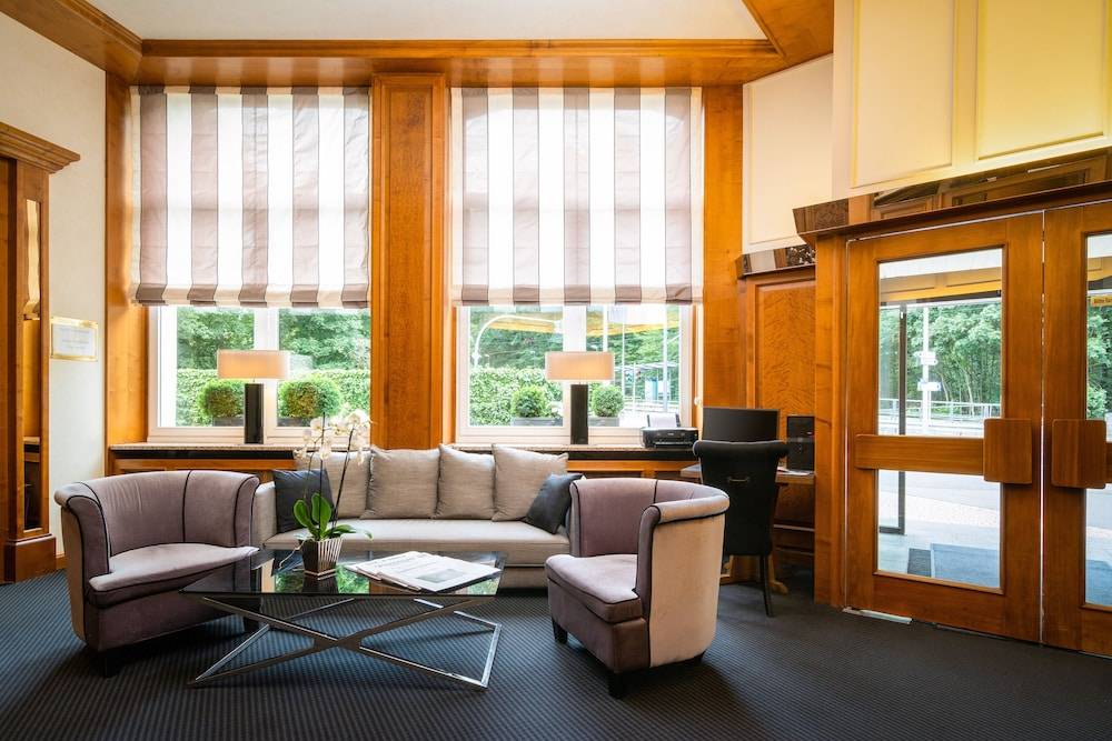 Parkhotel am Taunus 2