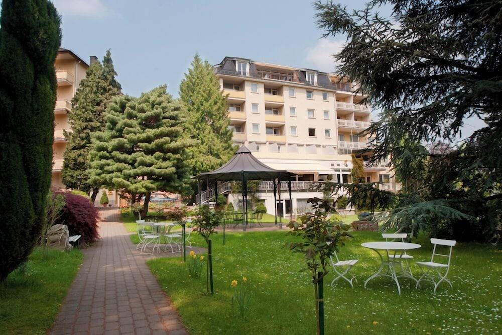 Parkhotel am Taunus 1