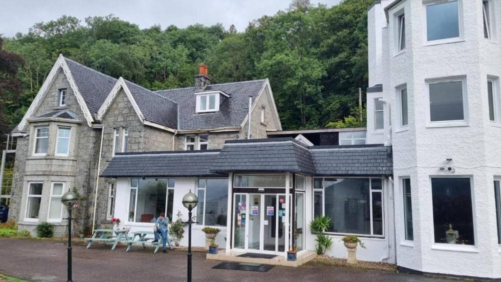 The Lodge on the Loch by OYO 1