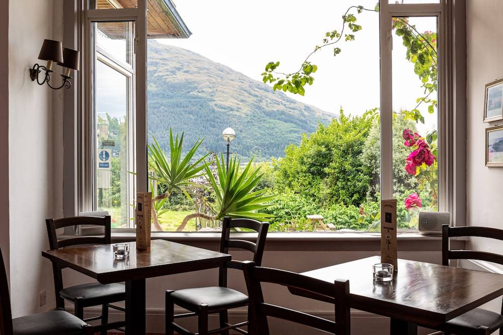 The Lodge on the Loch by OYO 2