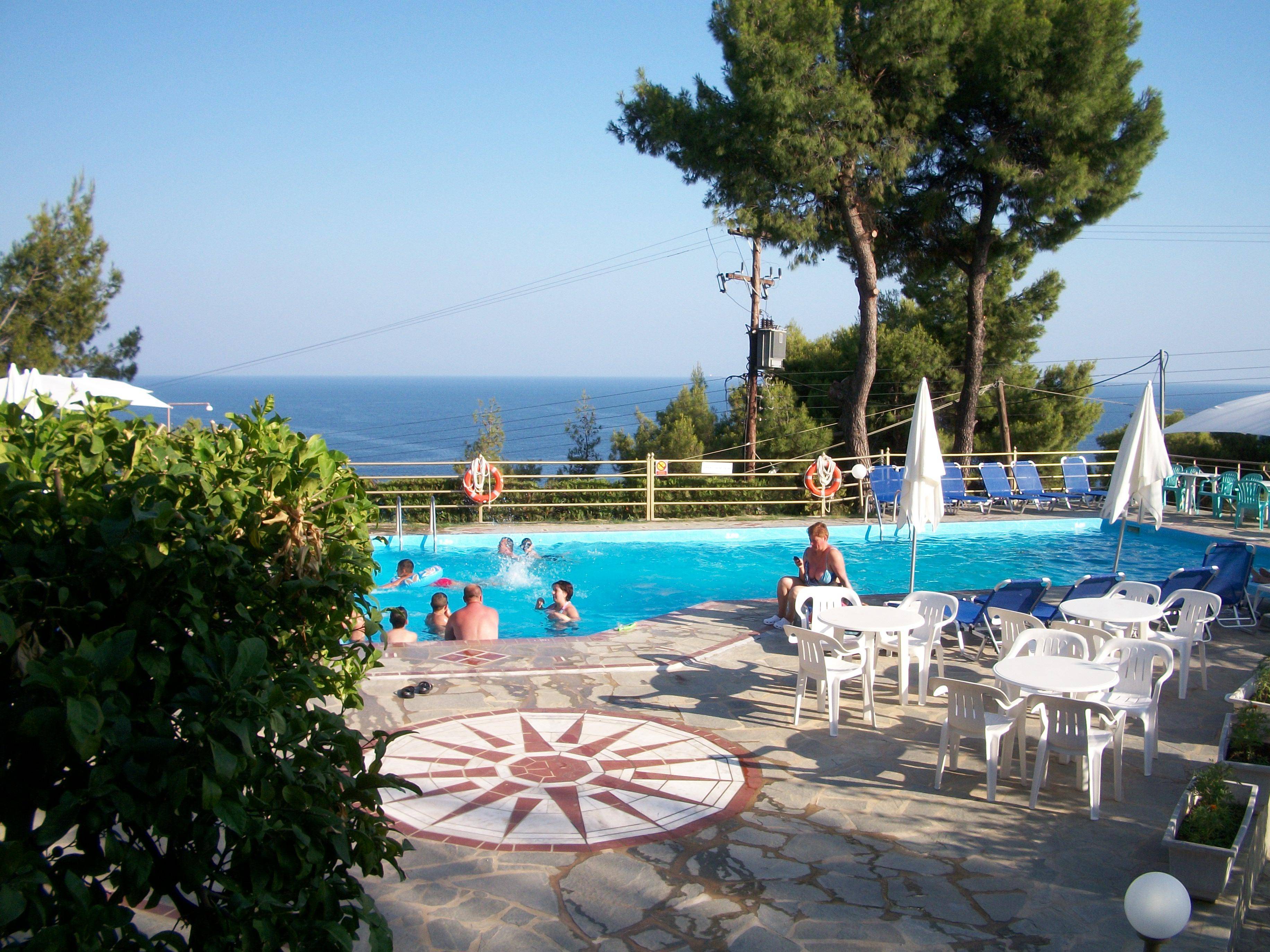 Thea Hotel 2