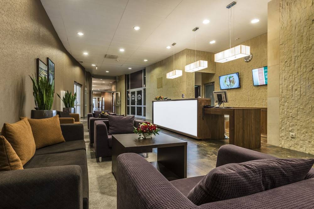 Hotel Victor Pruszków DeSilva 2