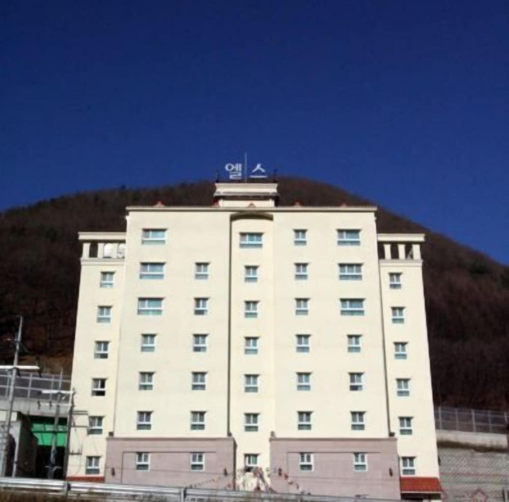 L'S Hotel 1