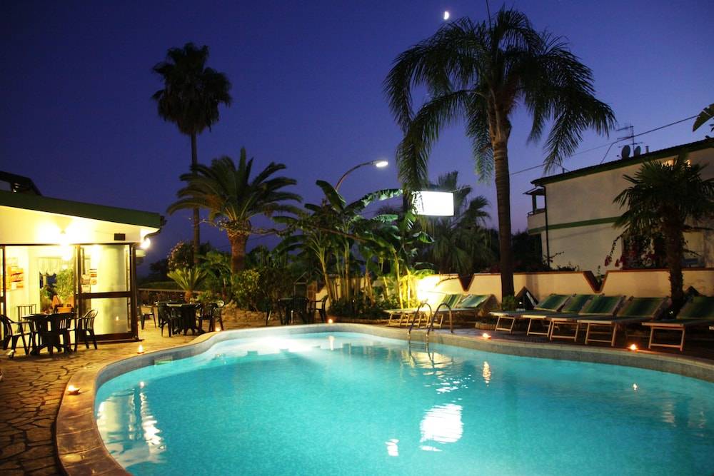 Hotel MARINELLA - Private Free Parking - Grotticelle Beach 200 m 1