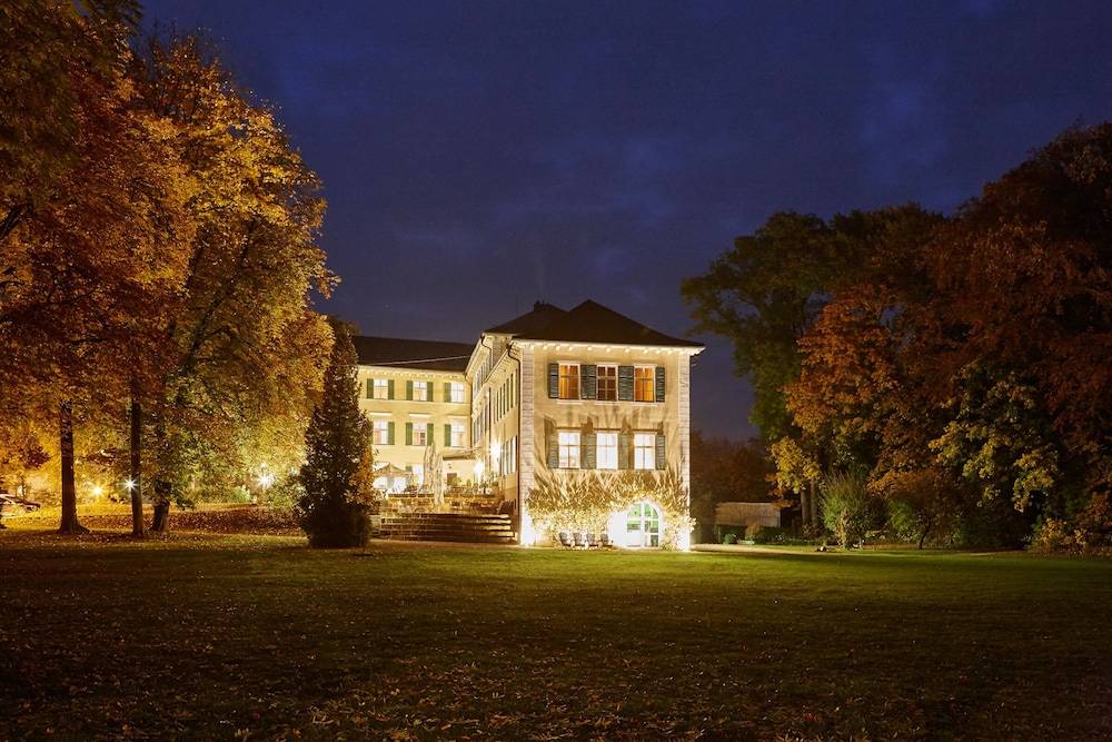 Das Schloss Burgellern - Genuss und Geschichte seit 1726 1