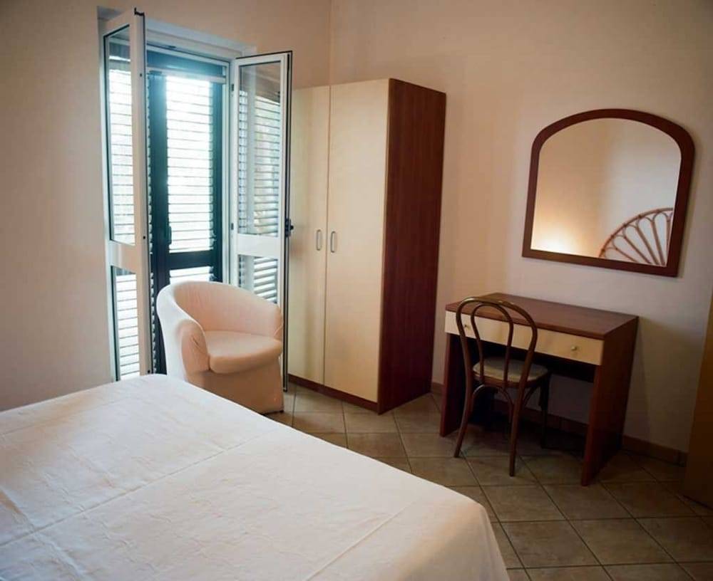 Villaggio Pineta Petto Bianco 2