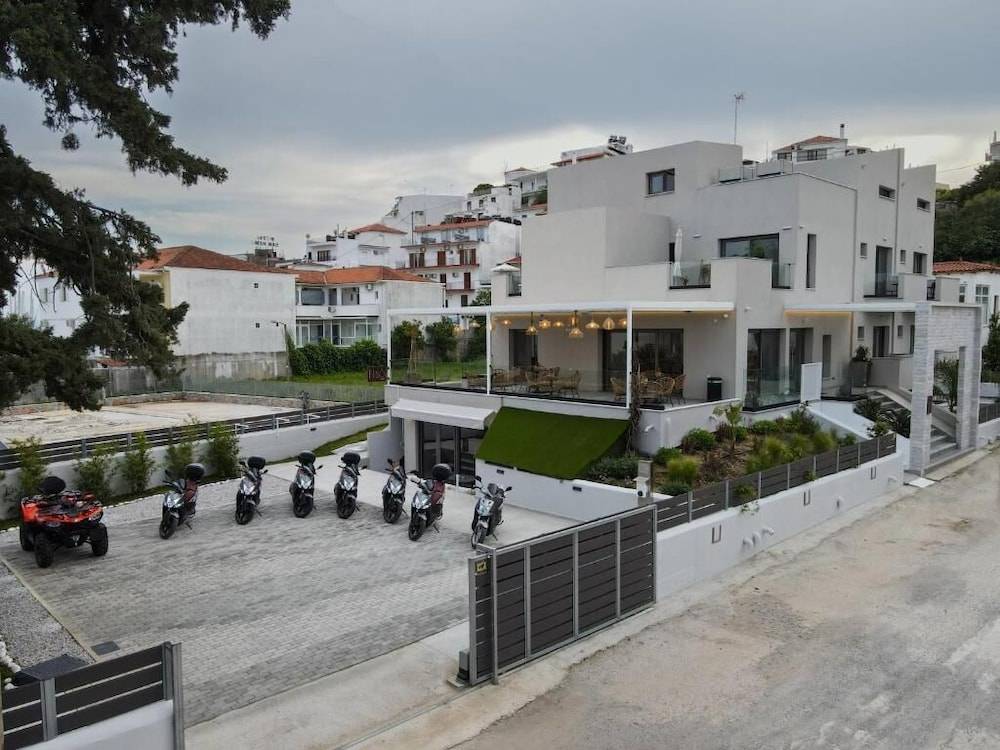 Niso Skiathos 1