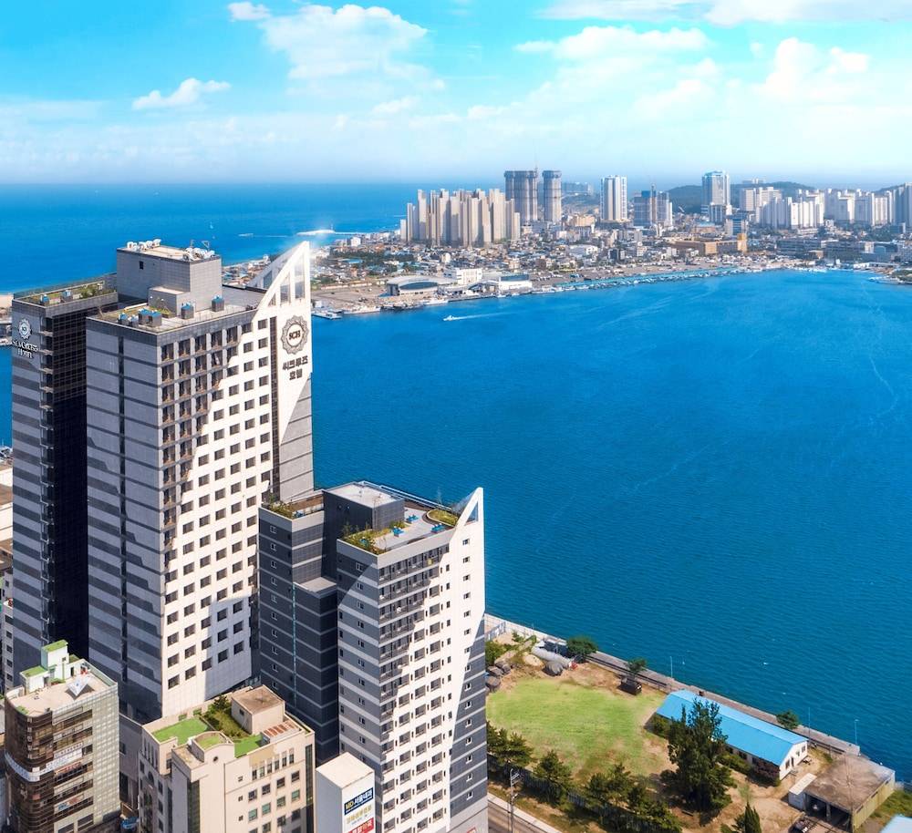 Sea Cruise Hotel 1