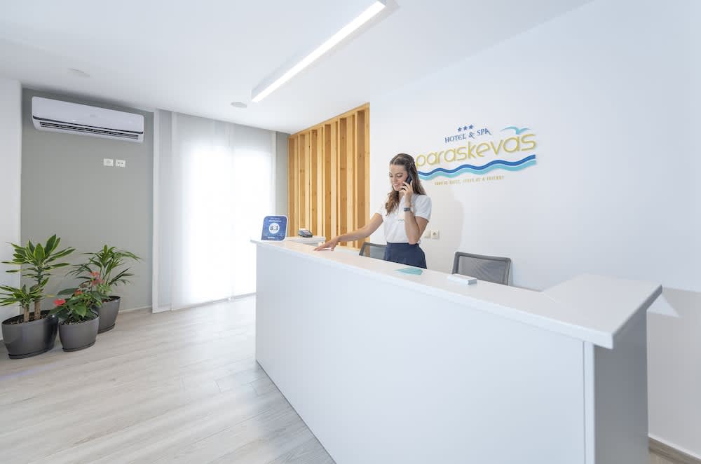 Paraskevas Beach Hotel 2