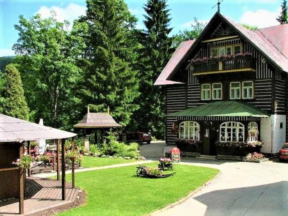 Hotel Tři růže 1