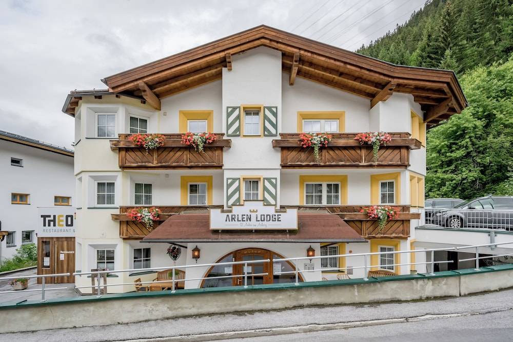 Arlen Lodge Hotel-Garni inkl Premium Sommerkarte 1