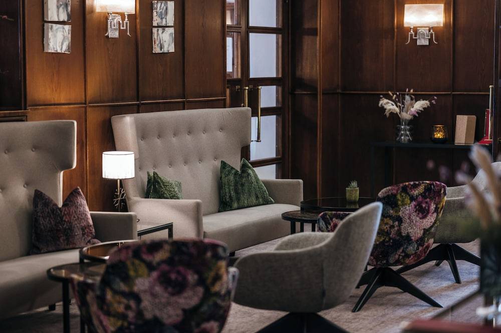 Hotel Post 2