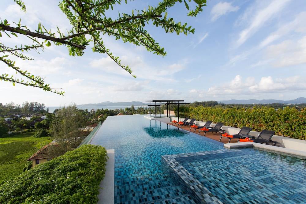 6th Avenue Surin Beach - Official Account 1