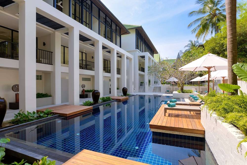 OUTRIGGER Surin Beach Resort 1
