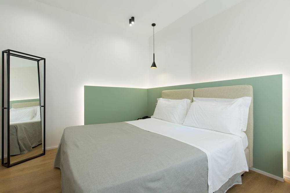 Plana Hotel 2