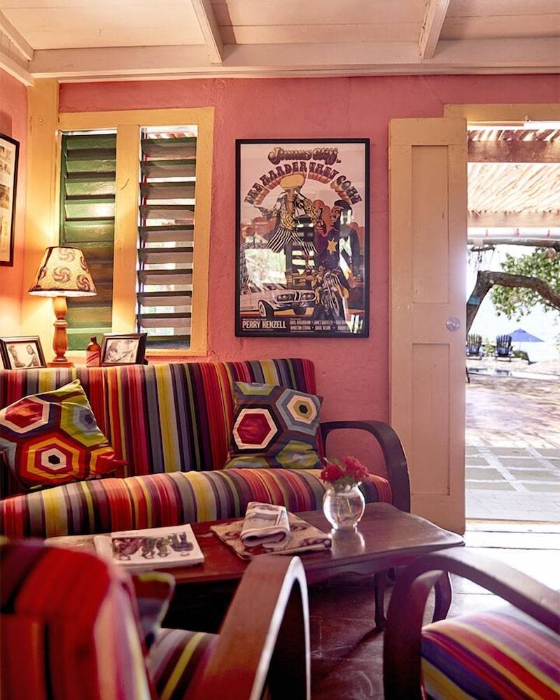 The Nook, Design Led 2BR Villa, Walk to Beach, Jakes, Restaurants and More 2