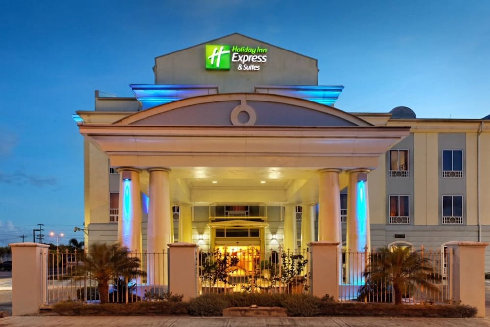 Holiday Inn Express Trincity by IHG 1