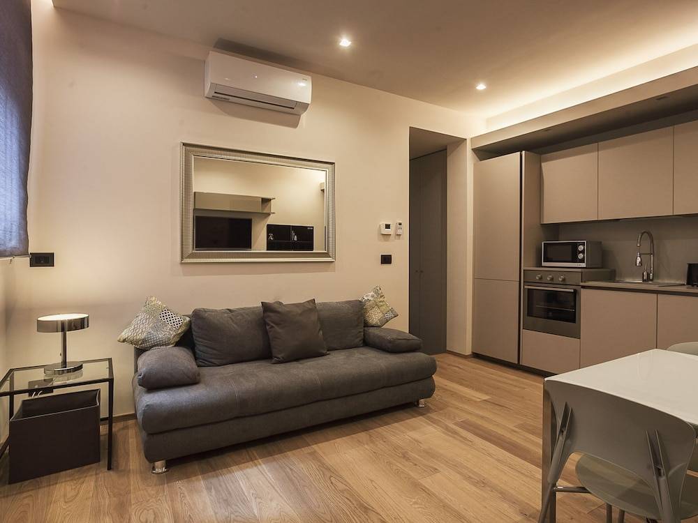 Residence Rizzoli-Suites Apartments 1