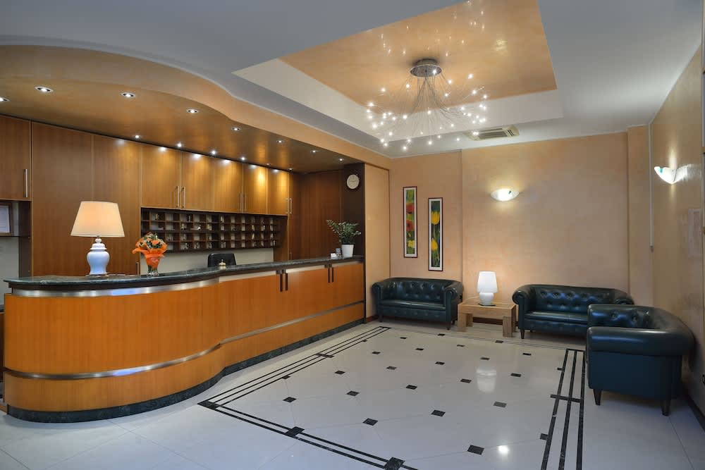 Astor Hotel 1