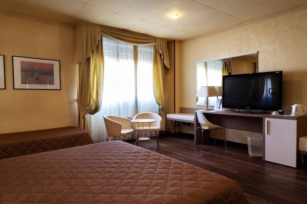 JR Hotels Bologna Amadeus 2