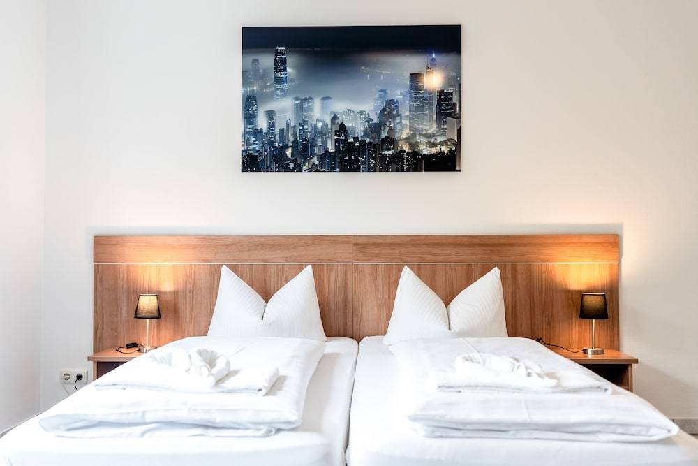 Hotel Fresh INN 1
