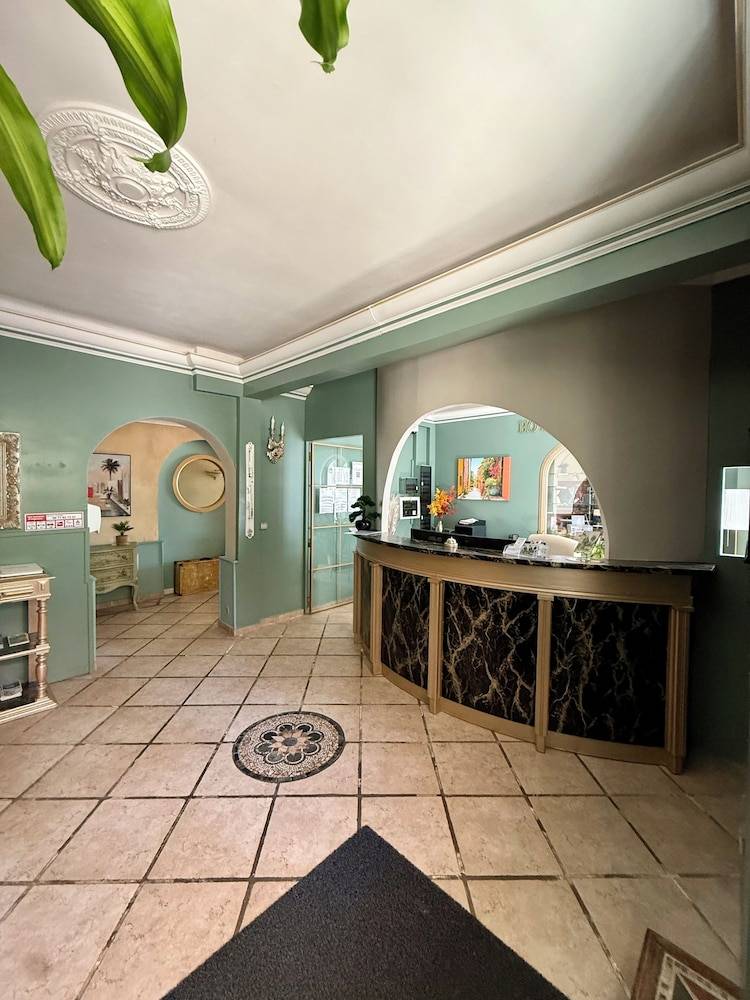 Hôtel Miramar 2