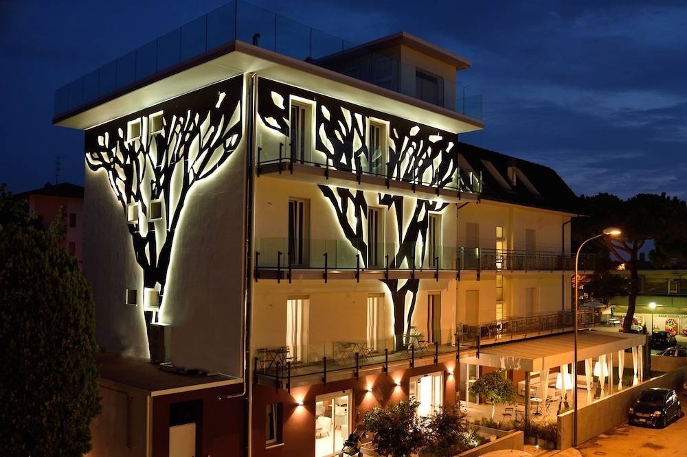 Hotel Abc 1