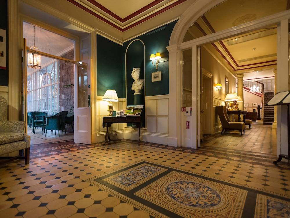 Macdonald Leeming House 2