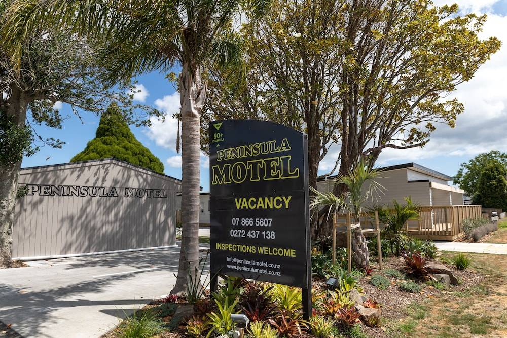 Peninsula Motel 1