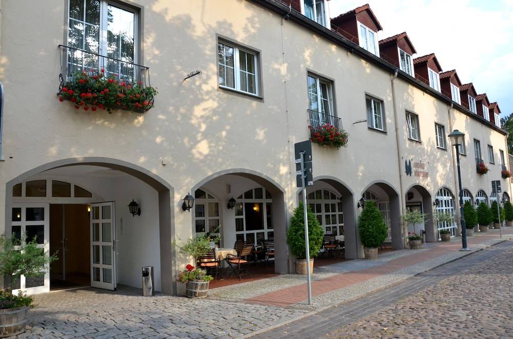 Hotel Landhaus Wörlitzer Hof 1