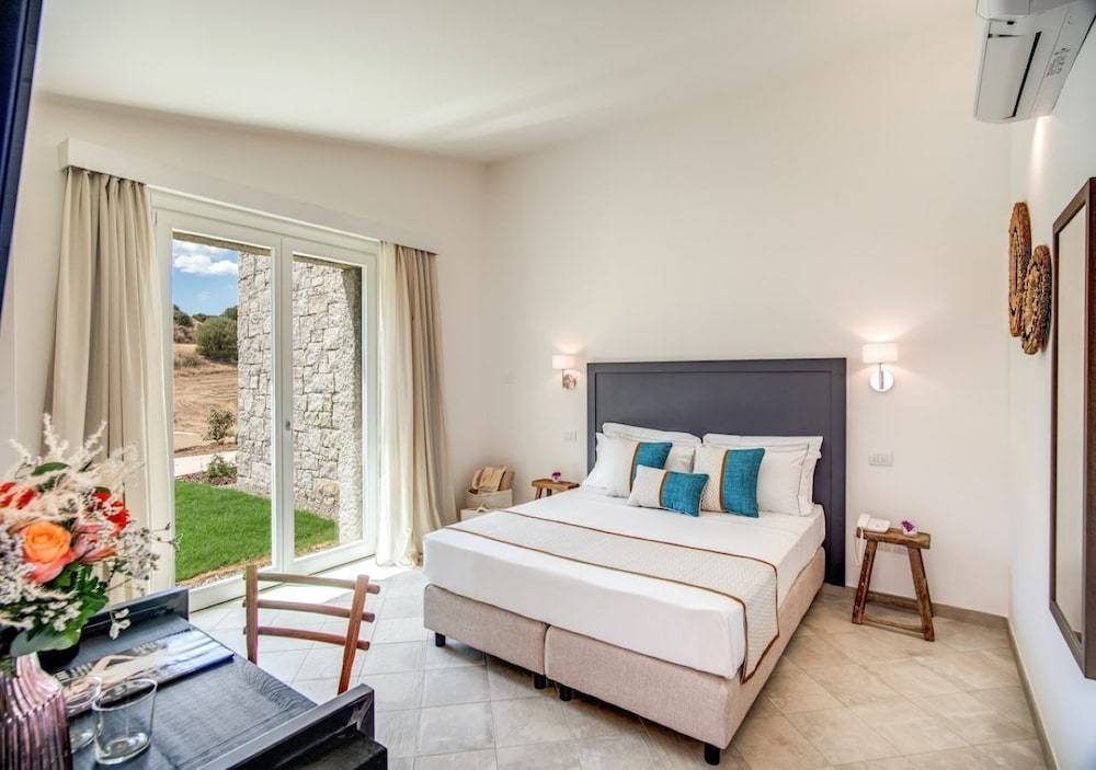 Cala Sinzias Resort 2