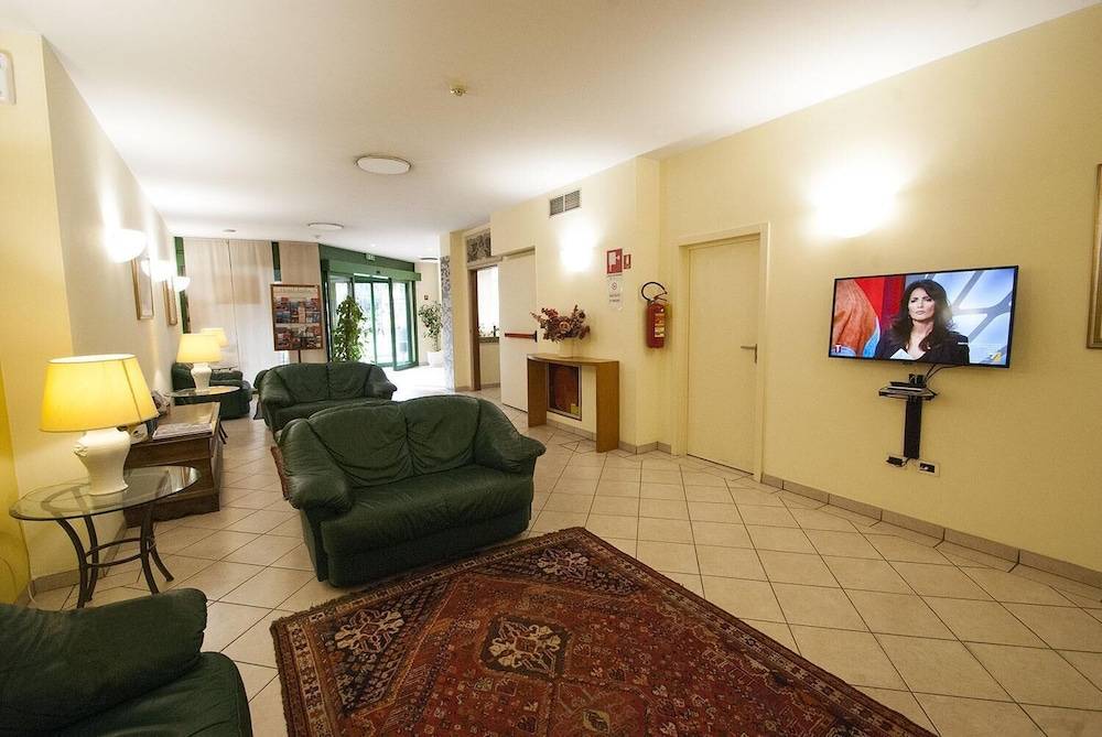 Hotel Italia 2