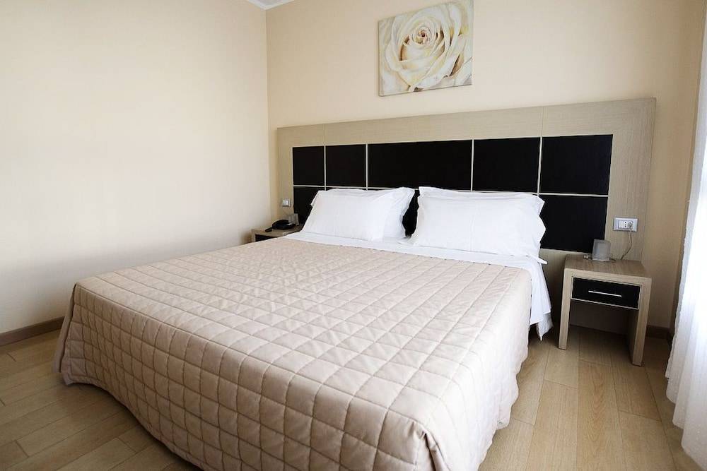 Hotel Diana 1