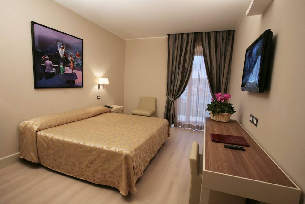 Hotel Mirasole International 2