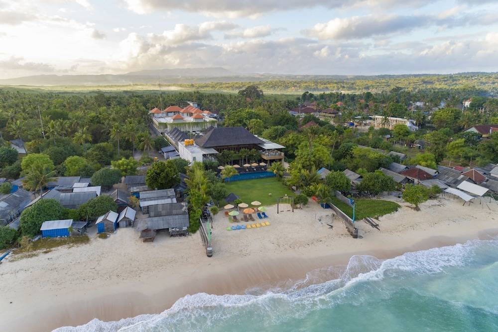 d'Nusa Beach Club and Resort 1