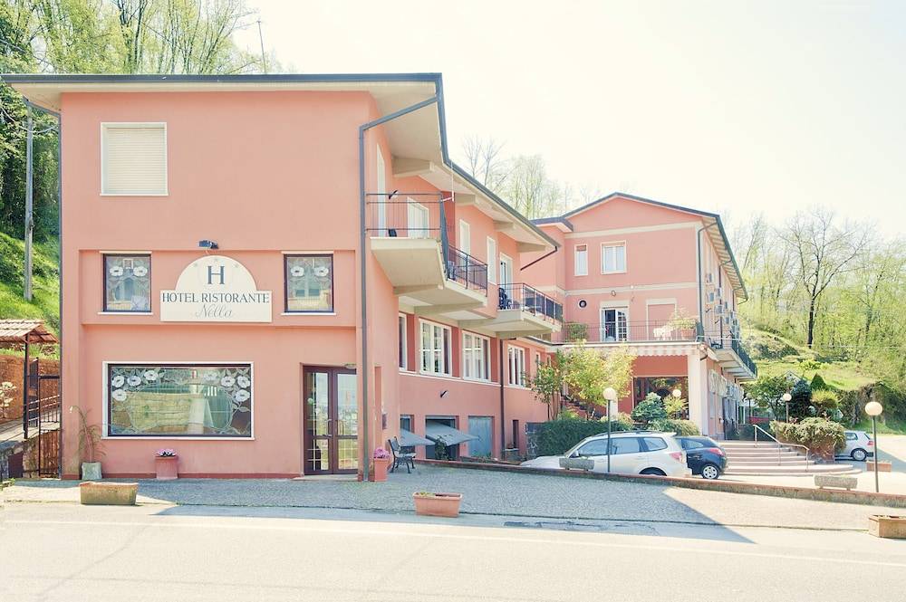 Hotel Nella 1