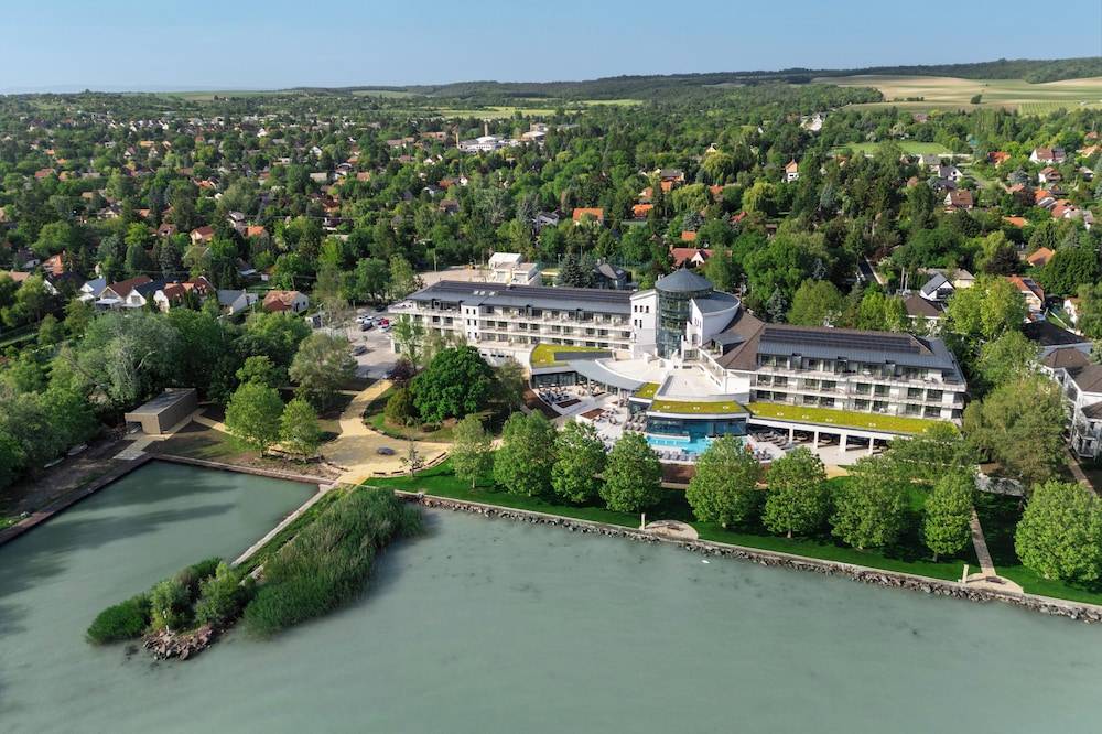 Kenese Bay Garden Resort & Conference 1