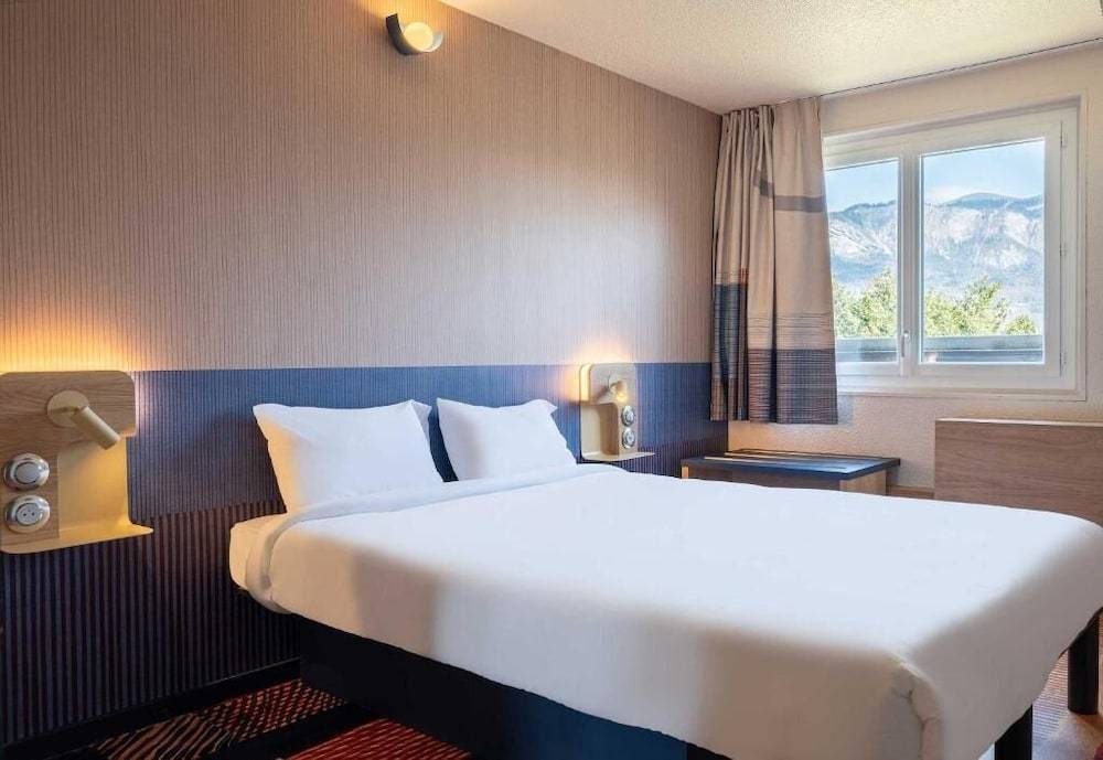B&B HOTEL Saint-Pierre-en-Faucigny Bonneville 1