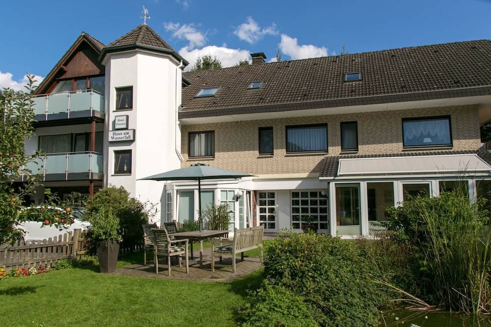 Haus am Wasserfall 1