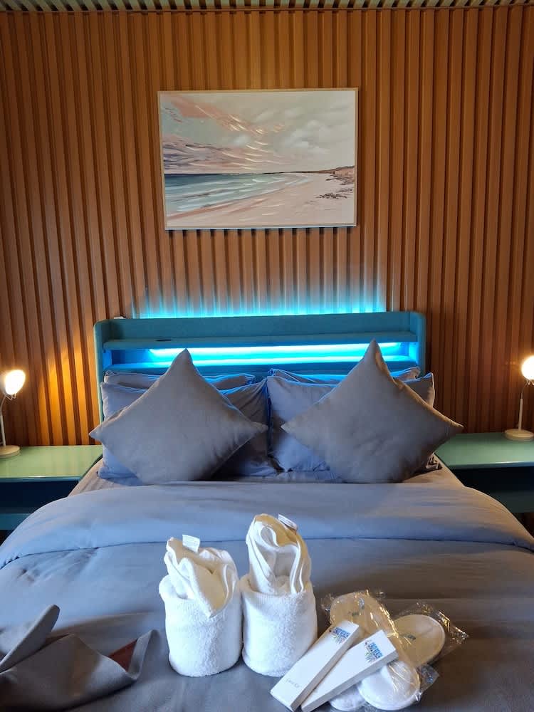 Cave Beach Resort - Boutique Accomodation 1