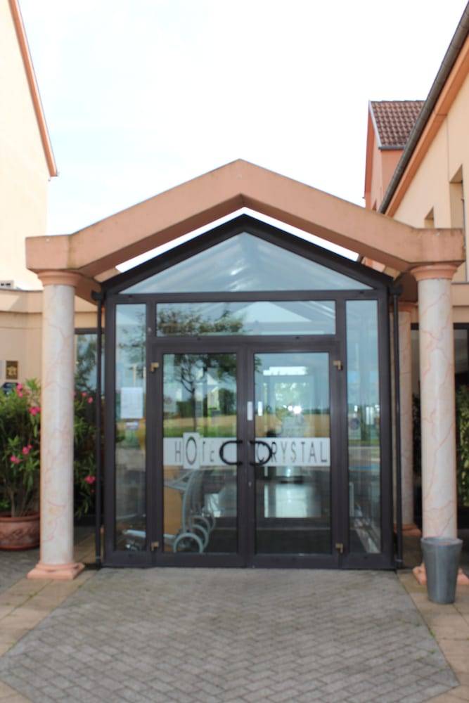 Hotel Restaurant Crystal 2