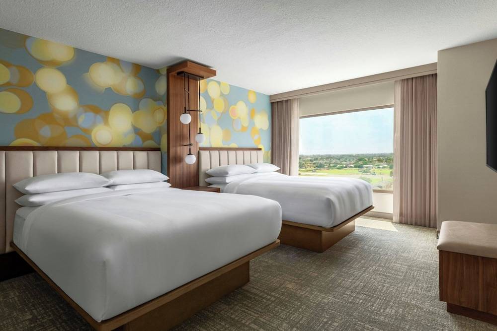 Anaheim Marriott Suites 1