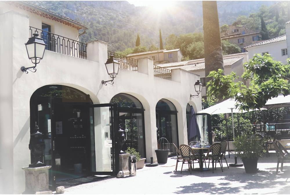 Logis Hôtel Restaurant du Parc 1