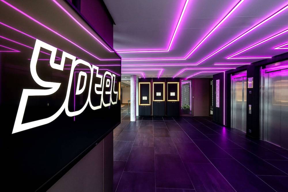 YOTEL Geneva Lake 2